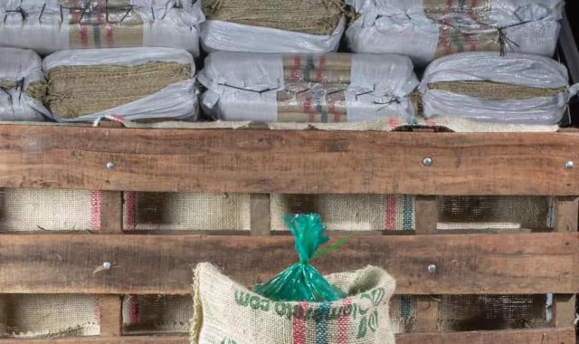 Hermetic grain storage bags for coffee beans