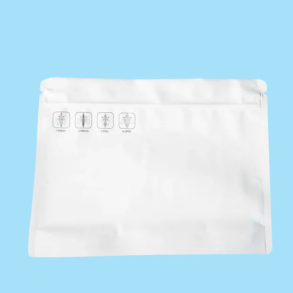 Opaque child resistant pouch 